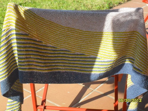 Color affection shawl tejido con Admiral Unicolor